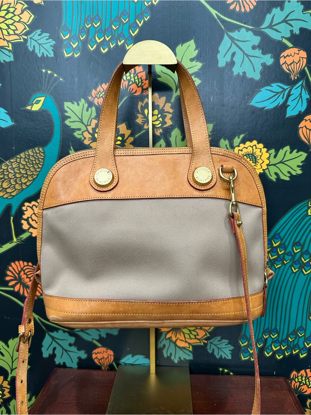 Vintage Dooney & Bourke Cabriolet USA Canvas & Leather Satchel Crossbody Bag - Picture 3 of 16